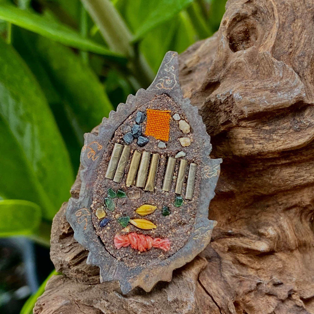 Majestic Thep Phaya Krut Head - Powerful Thai Alloy Casting with 8 Silver Takrut Scrolls by Kruba Ariyachart, Wat Saeng Kaew Phothiyan, 2015