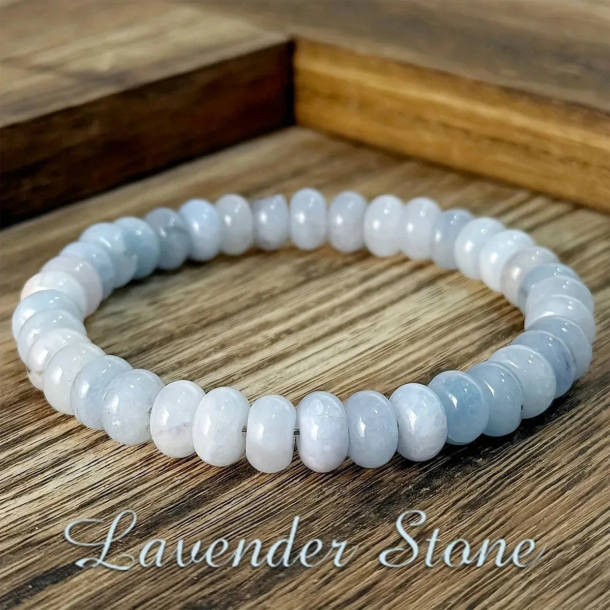 Elegant Lavender Stone Bracelet can help alleviate anxiety, maintain calmness and help relax nerves, and promote sleep