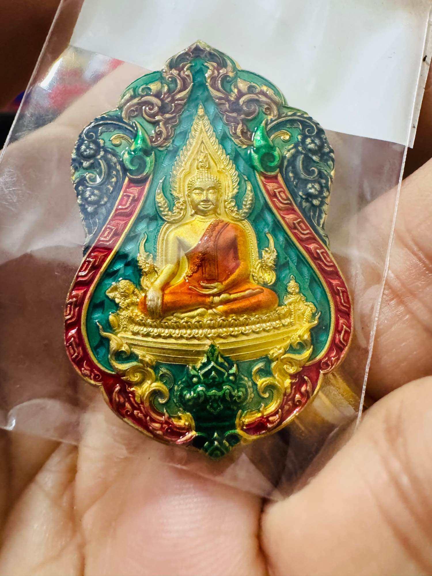 Embrace Timeless Blessings with Limited Edition Phra Phuttha Chinnarat Amulet by Luang Pho Pat Punyakamo, Wat Huai Duan