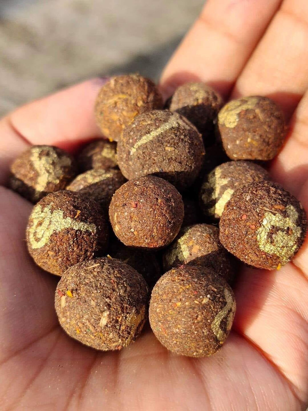 🌟 Powerful Luak Om Powder Phrai Kumarn Gor D Gan – Blessed by Luang Pu Saen, Wat Ban Nong Jik | Mixed With Luang Pho Sakorn’s Sacred Phrai Kumarn Powder