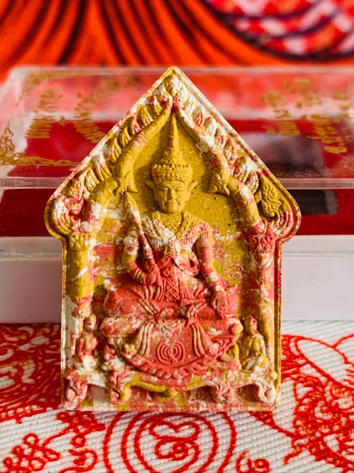 Unleash Fortune and Charm with Khun Paen Amulet by Phor Than Muang Thong – Master of Manorah's Magic for Prosperity and Attraction!