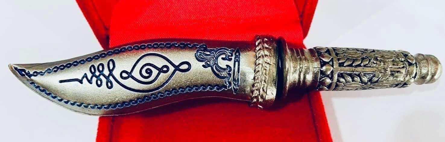 Empowered 4.5-Inch Sacred Casting Knife - Wat Pho Si Sa-at Edition in Nickel-Plated Alpaca Metal