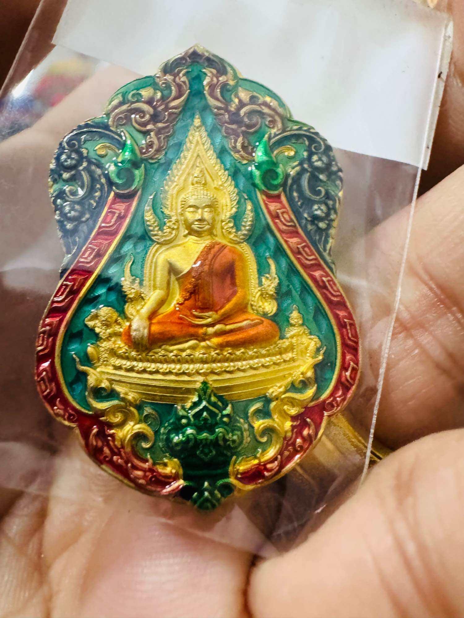 Embrace Timeless Blessings with Limited Edition Phra Phuttha Chinnarat Amulet by Luang Pho Pat Punyakamo, Wat Huai Duan Default Title