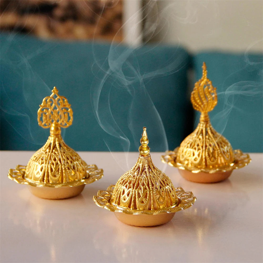 Mini Copper Lotus Incense Burner – Retro Hollow Out Design with Cap, Golden Arab Style for Aromatherapy & Spiritual Blessing