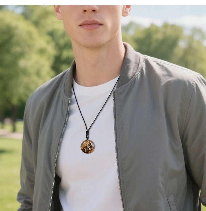 🧭 Natural Crystal Viking Compass Energy Pendant Necklace – Guardian Symbol | Fashion Jewelry for Men & Women