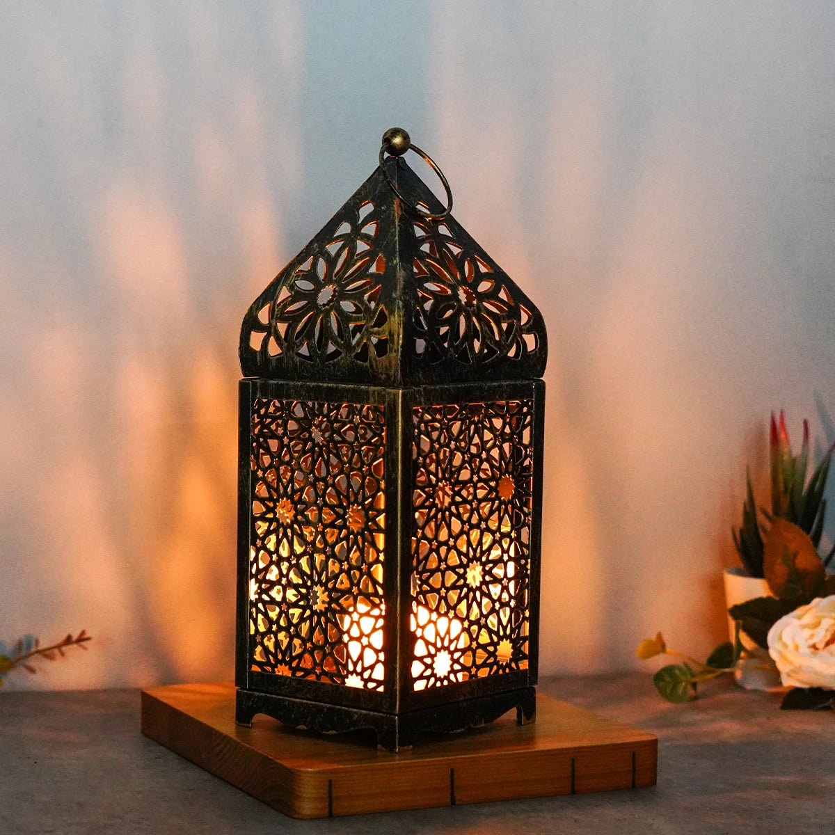 🌟 Middle East Arab Metal Vintage Wind Lantern – Elegant Tabletop Candle Holder for Home Décor | Free Shipping