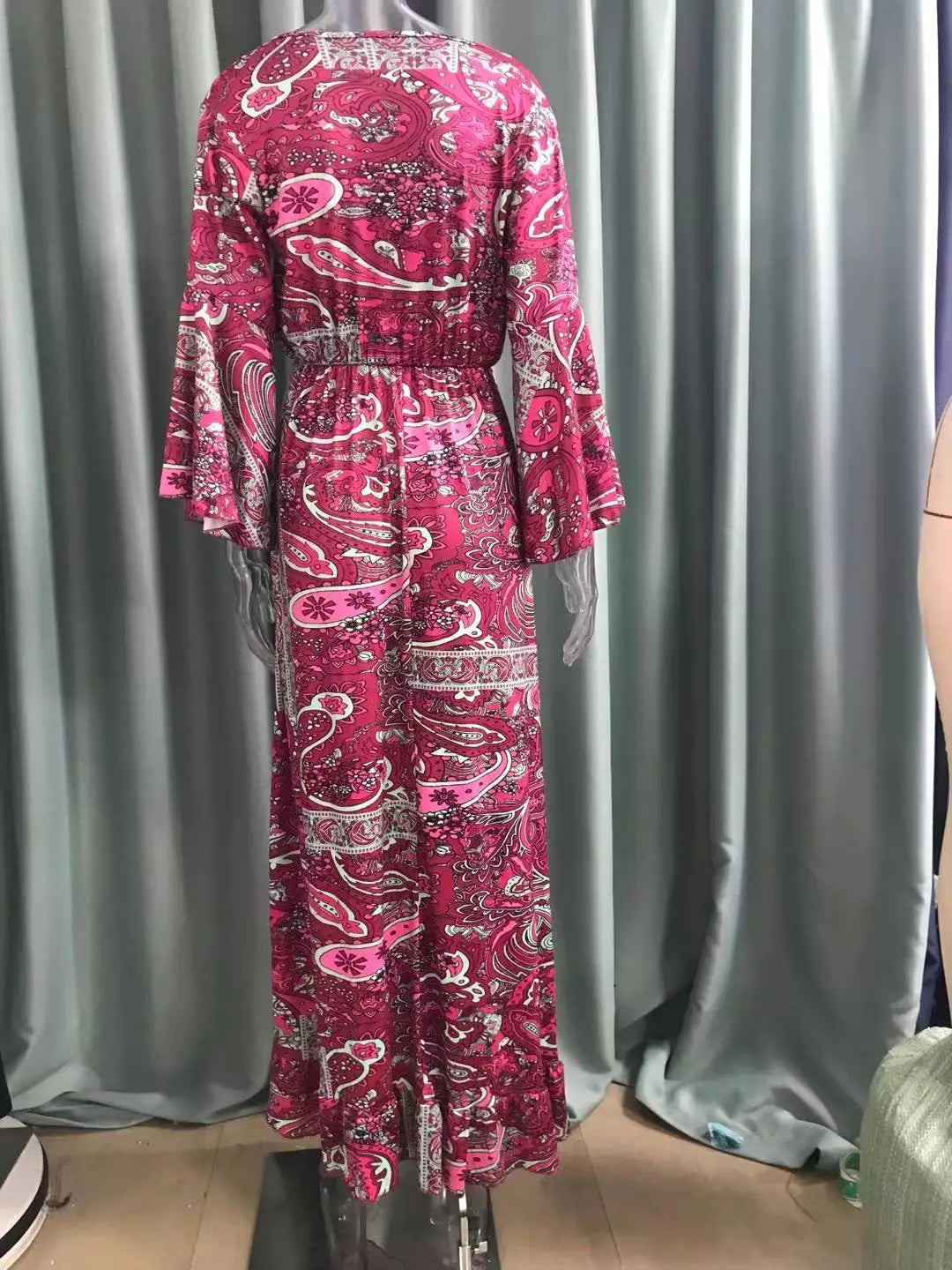 👗 European and American Bohemian Style Flared Sleeve Print V-Neck High Waisted Vacation Dress – Floral Women’s Long Skirt