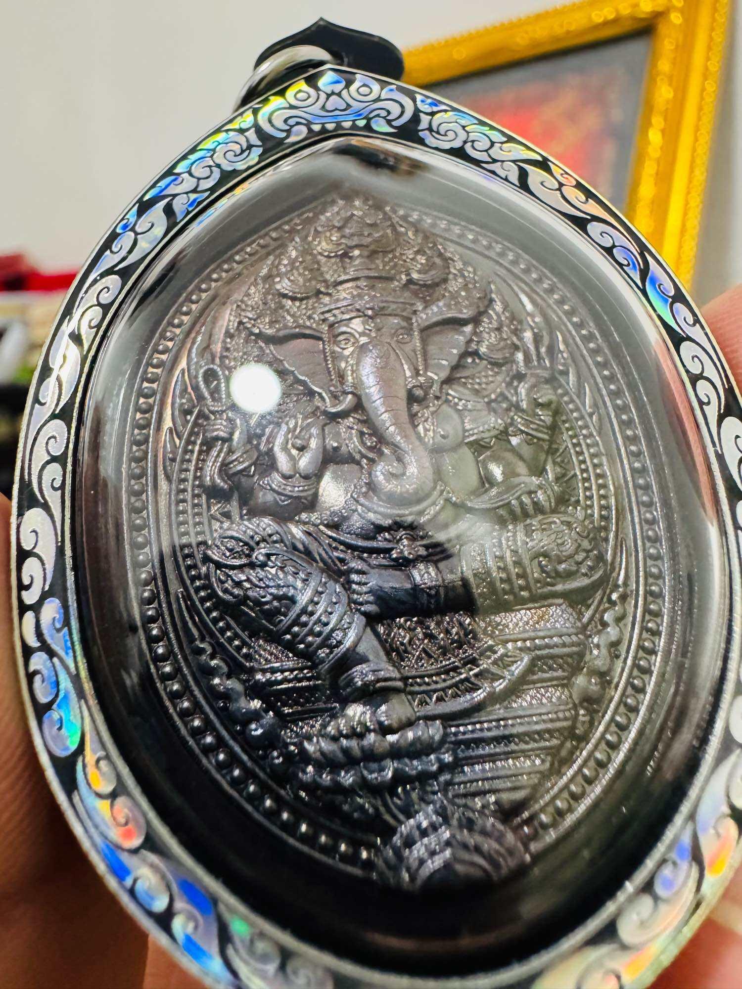 Exquisite Phutthasilp Phra Phikanet Coin - Por Samret Edition, Black Patina Copper by Luang Pu Im Panyawuto, Wat Thung Na Mai, Nakhon Si Thammarat with Elegant Casing