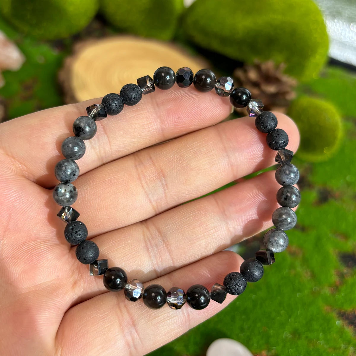 ✨ Boho Handmade Labradorite Bracelet – Mystical Protection and Spiritual Energy Jewelry