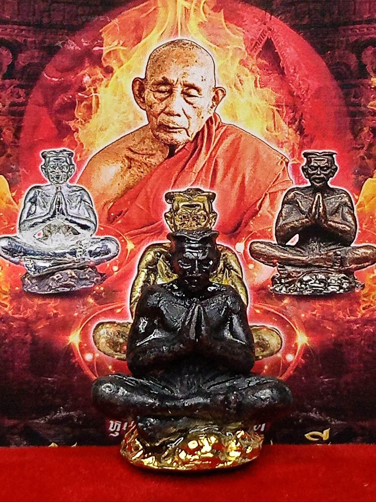 🤖 The "Spirit Bodyguard": Hoon Payont Mahavada (Great Warrior) by Luang Phu Pung (Wat Pangdan)