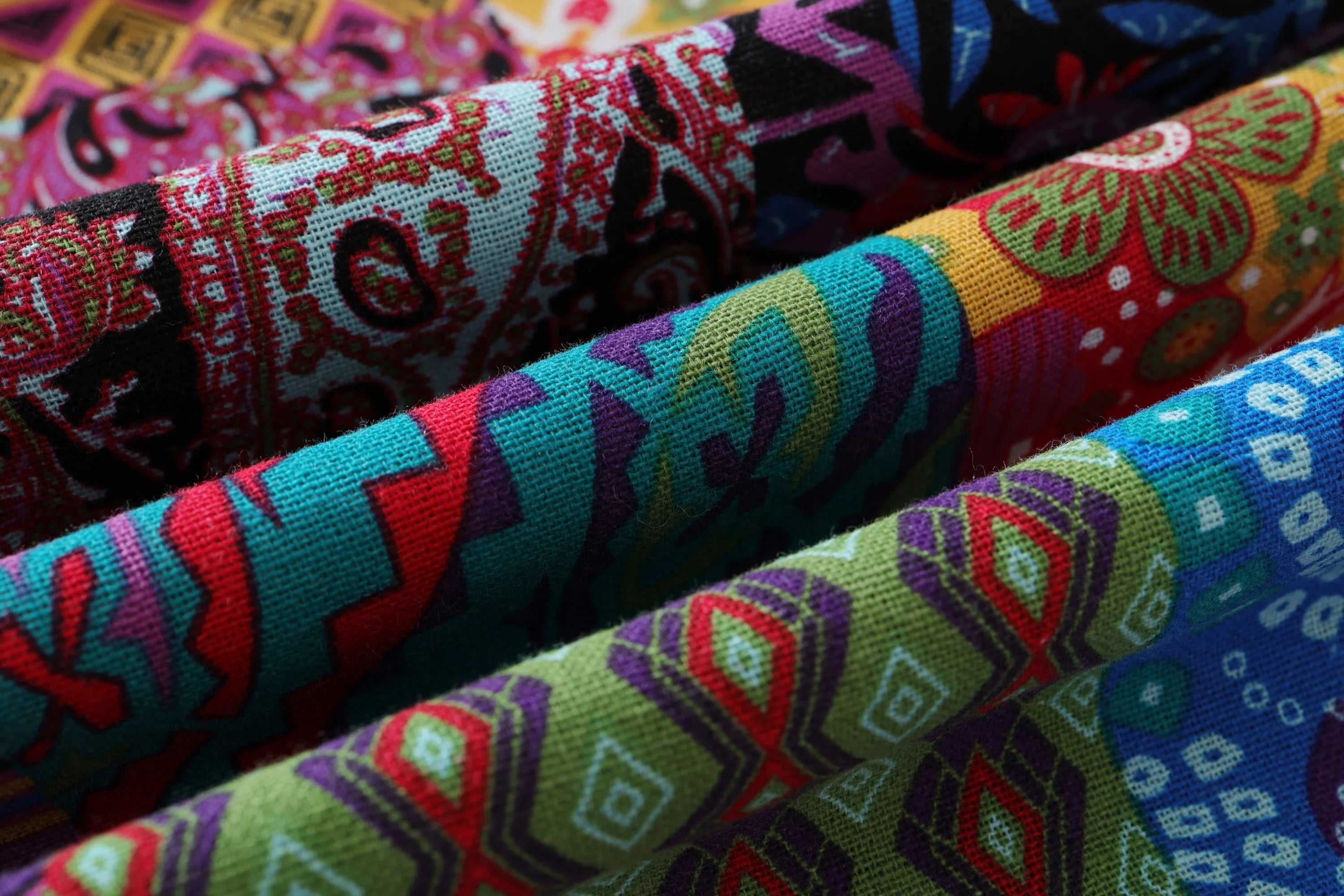 ✨ The Euro-Heritage Paisley Linen Trousers: Premium Men's Cotton-Linen Blend Casual Pants – Featuring Intricate 3D Paisley Graphics, Mid-Waist Drawstring, and Tailored Comfort for Spring/Autumn Seasons