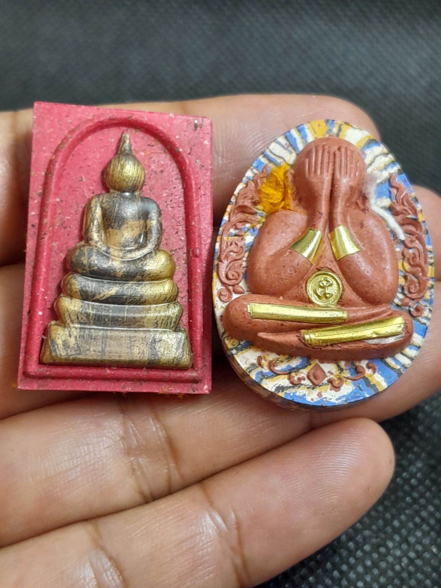 Exclusive Phra Pidta Amulet by Luang Pu Sila – Luxurious Lan Ruay Ruay Edition with Bird Sides, Red Design, Divine Golden Bracelet, Golden Takrut, and Embedded Gemstone