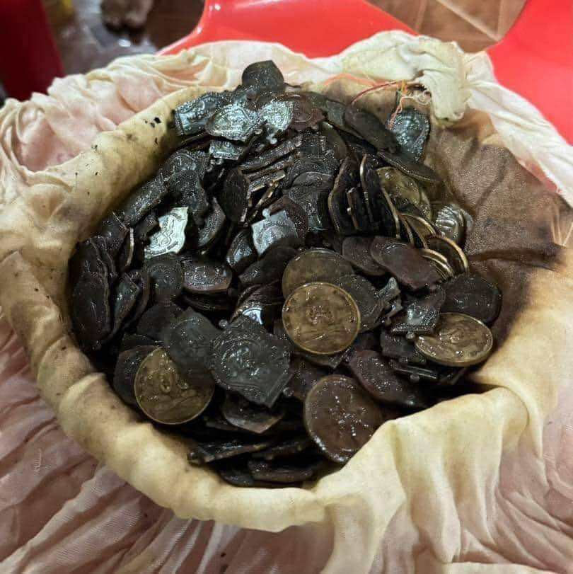 Break Through Darkness with Phra Pidta Disaster-Smasher by Phor Than Iad, Consecrated at Wat Khan Prachasank