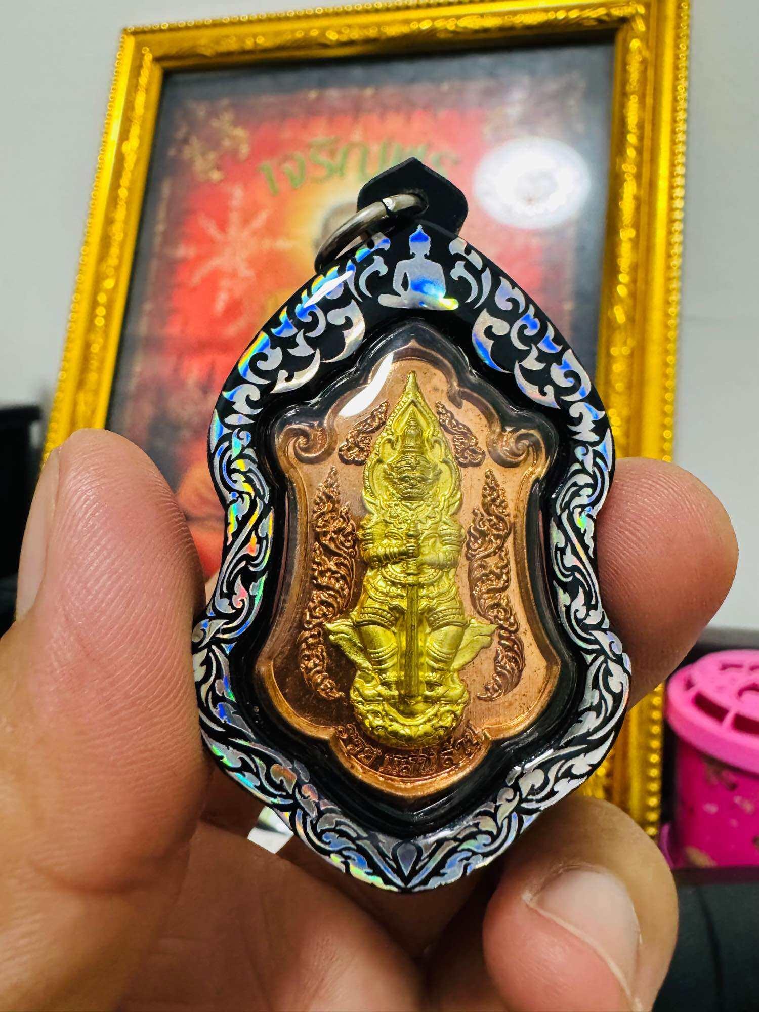 🌟 Exclusive Thao Wetsuwan Amulet by Luang Pho Phat – 99-Year Rich Millionaire Edition | Limited Copper Body with Divine Golden Mask | Rare Temple Collection 2563 (2020) 🌟 Default Title