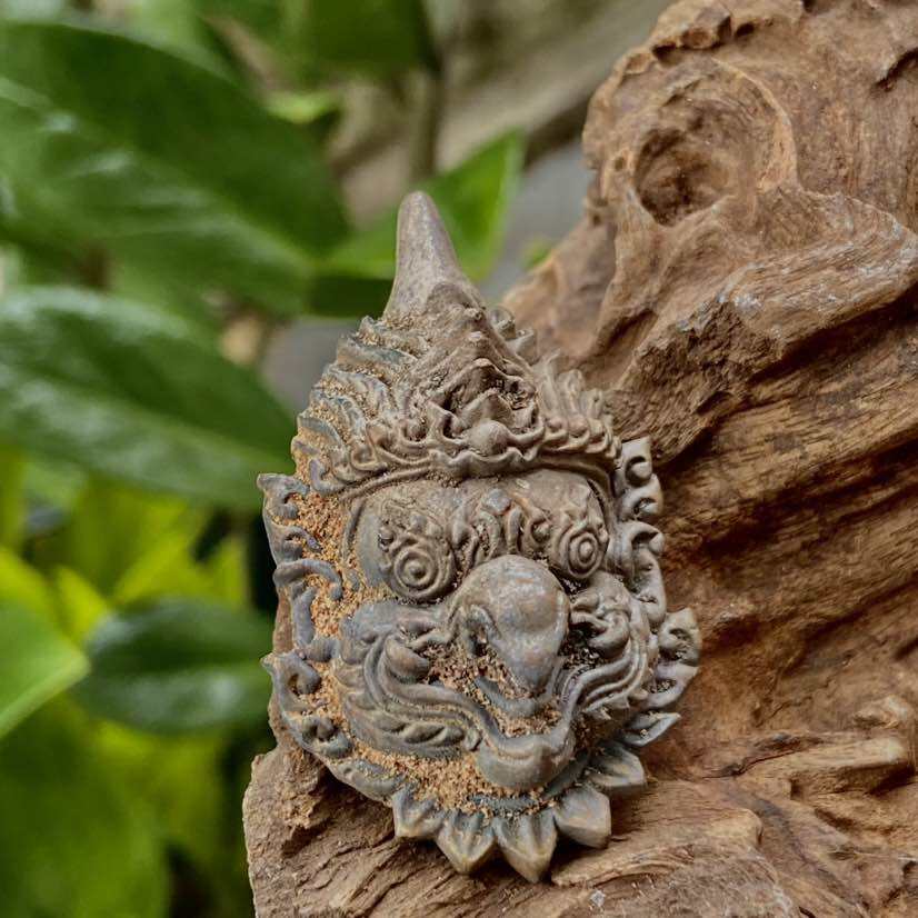 Majestic Thep Phaya Krut Head - Powerful Thai Alloy Casting with 8 Silver Takrut Scrolls by Kruba Ariyachart, Wat Saeng Kaew Phothiyan, 2015