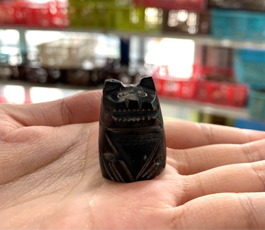 🐯 Sacred Buffalo Horn Tiger Amulet – Hand-Carved by Luang Pu Im Panyawutho, Wat Thung Na Mai