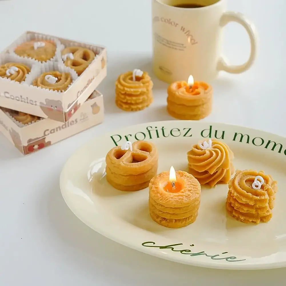 🍪 Christmas Cookie Scented Candle Gift Set – Realistic Biscuit-Shaped Soy & Paraffin Wax Candles | Cozy Gourmand Holiday Decor | 4pcs Set with Charming Xmas Vibes