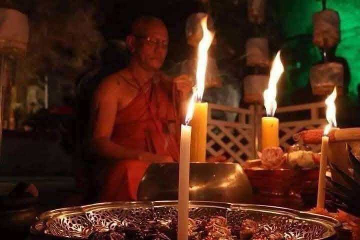 ⚡ Harness the Fierce Power of the Sleeping Tiger Coin﻿ – Blessed by Phra Ajarn Prasoot with Potent Tiger Oil Empowerment! ⚡