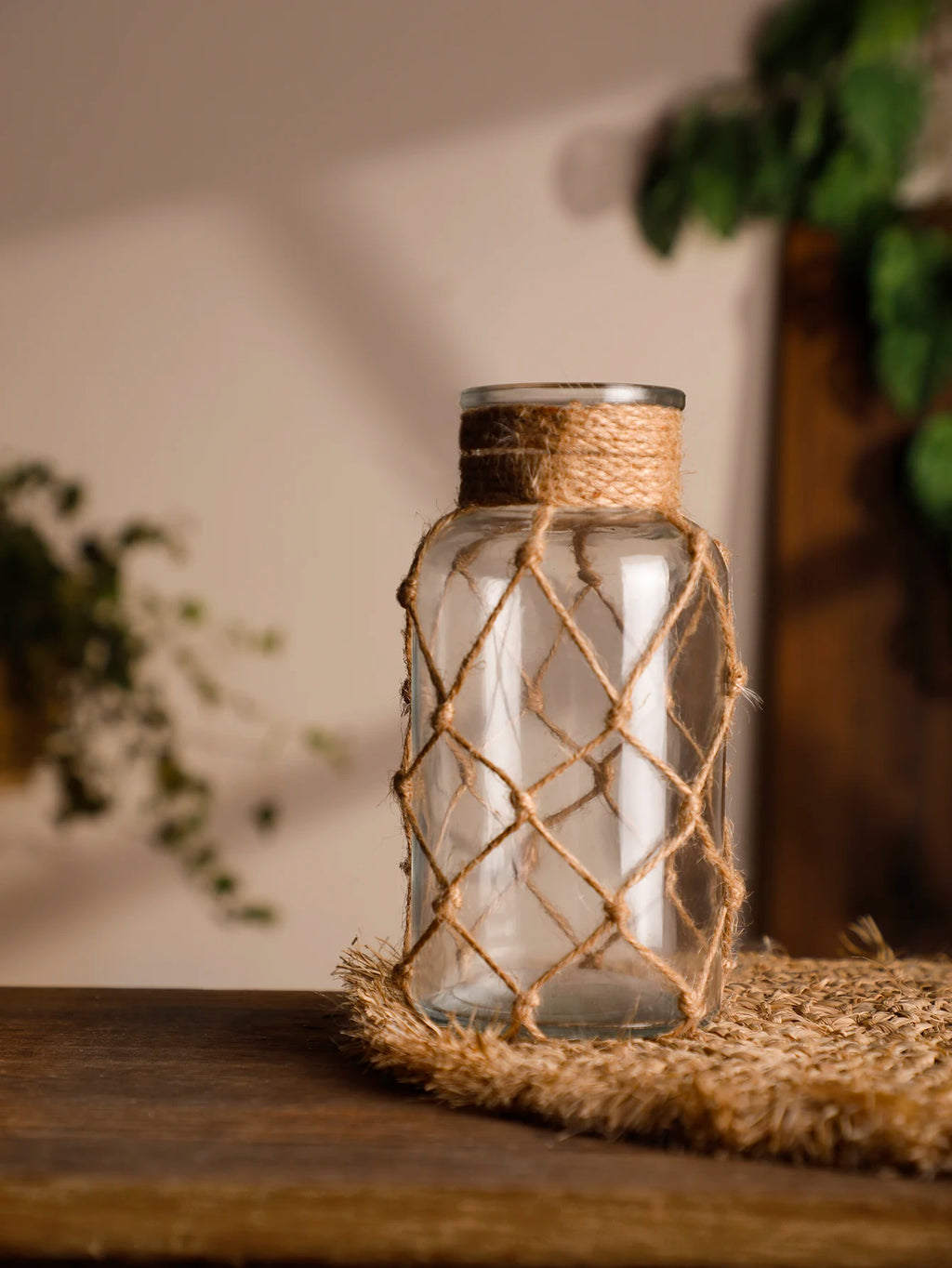 🌿Rustic Hanging Glass Vase with Hemp Rope Net – Handmade Transparent Glass Holder for Dried Flowers and Boho Home Décor