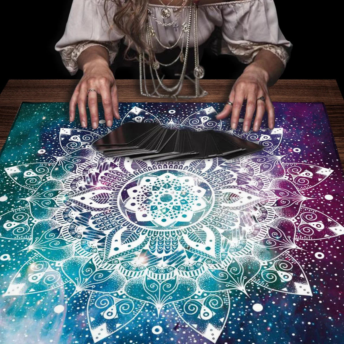 🌌 Blue Mandatura Tarot Card Tablecloth | Altar Decorations Cloth with Mysterious Starry Sky – Spread Tarot Reading Cloth & Witch Home Decor