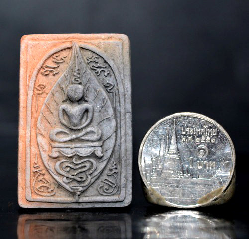 ✨ Sacred Clay Heritage: Authentic Thai Phra Somdej Bai Manao (Lemon Leaf Edition) – Consecrated Earth-Baked Clay Amulet by Luang Phor Jai, Wat Phraya Yat 2014 – The Ultimate Protection, Peace, and Prosperity Talisman (3.5 x 2.3 cm)