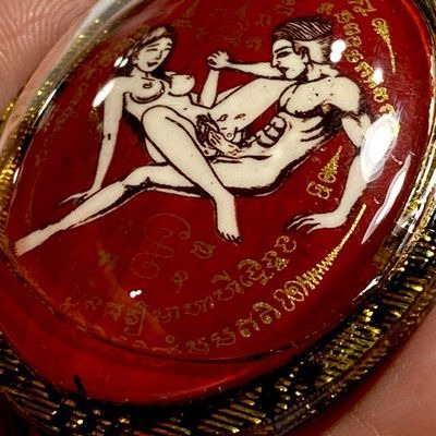 ✨ Sacred Locket In Koo Sakot Kam - Maha Sanaeh Love & Lust Charm with 4 Takrut, Palad Paetch Payatorn & Na Ok Dtaek Broken Heart Spell - Extreme Limited Edition by Ajarn Ton Rak (Supan Buri) - Seduction, Gambling Luck & Business Persuasion Relic