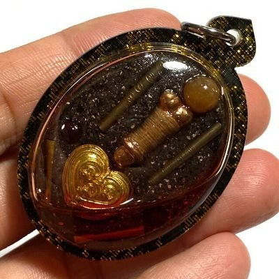 ✨ Sacred Locket In Koo Sakot Kam - Maha Sanaeh Love & Lust Charm with 4 Takrut, Palad Paetch Payatorn & Na Ok Dtaek Broken Heart Spell - Extreme Limited Edition by Ajarn Ton Rak (Supan Buri) - Seduction, Gambling Luck & Business Persuasion Relic