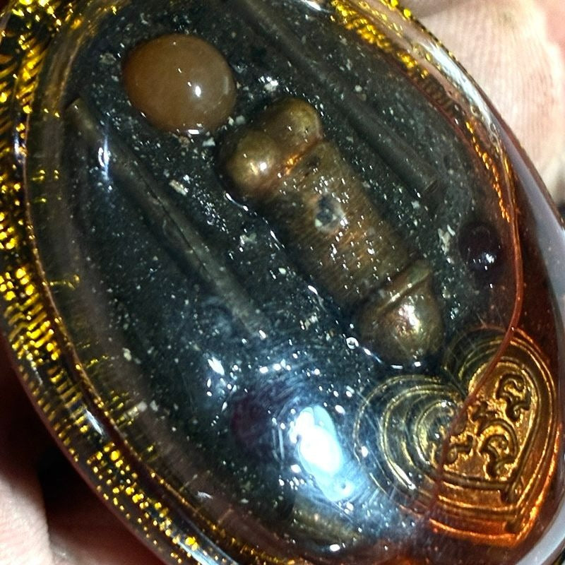 ✨ Sacred Locket In Koo Sakot Kam Ongk Kroo - Divine Male-Female Attraction Charm with 4 Takrut, Palad Paetch Payatorn & Na Ok Dtaek "Heart-Breaker" Yantra - Extreme Limited Edition - Seduction, Professional Influence & Gambling Luck