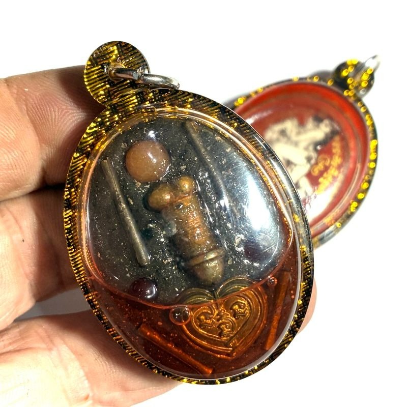 ✨ Sacred Locket In Koo Sakot Kam Ongk Kroo - Divine Male-Female Attraction Charm with 4 Takrut, Palad Paetch Payatorn & Na Ok Dtaek "Heart-Breaker" Yantra - Extreme Limited Edition - Seduction, Professional Influence & Gambling Luck