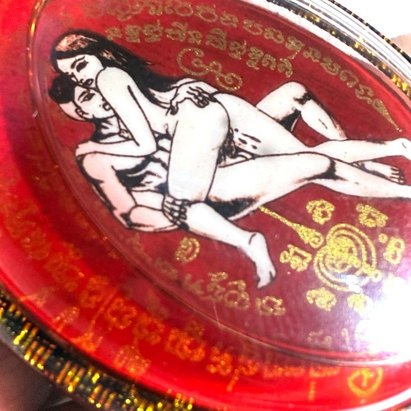 ✨ Sacred Locket In Koo Sakot Kam Ongk Kroo - Divine Male-Female Attraction Charm with 4 Takrut, Palad Paetch Payatorn & Na Ok Dtaek "Heart-Breaker" Yantra - Extreme Limited Edition - Seduction, Professional Influence & Gambling Luck