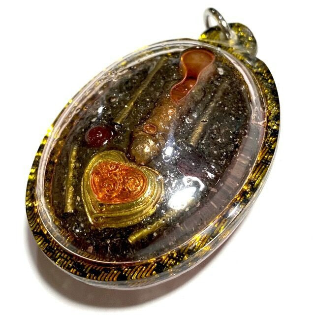 ✨ Sacred Locket In Koo Sakot Kam Ongk Kroo - Masterpiece Kama Sutra Seduction Charm with 4 Takrut, 3 Sacred Gems, Palad Khik & Na Ok Dtaek "Heart-Breaker" Spell - Extreme Limited Edition- Seduction, High-Stakes Gambling & Power of Persuasion