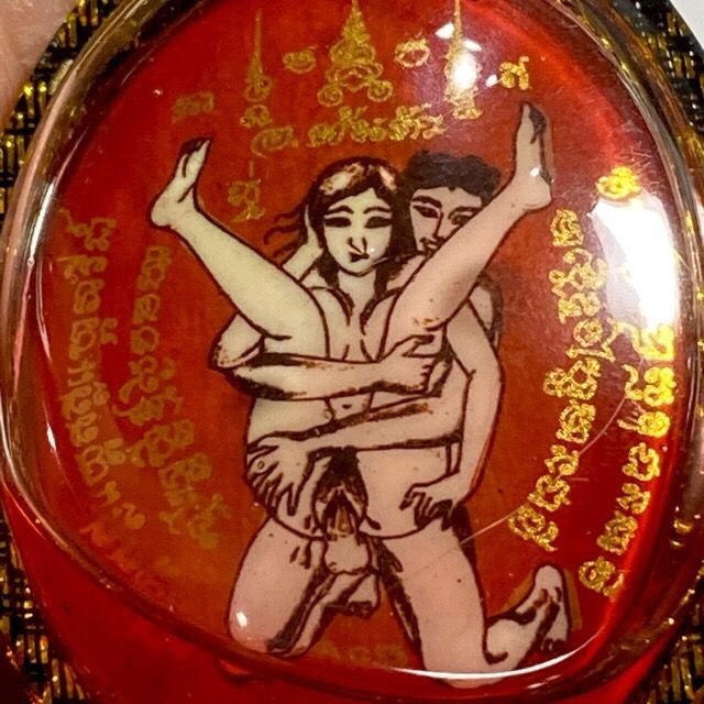 ✨ Sacred Locket In Koo Sakot Kam Ongk Kroo - Masterpiece Kama Sutra Seduction Charm with 4 Takrut, 3 Sacred Gems, Palad Khik & Na Ok Dtaek "Heart-Breaker" Spell - Extreme Limited Edition- Seduction, High-Stakes Gambling & Power of Persuasion
