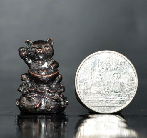 🐈 Sacred "Lucky Wealth Cat" (Maeo Gwak) 2009 Edition: The legendary Prosperity Magnet of Luang Phor Chan