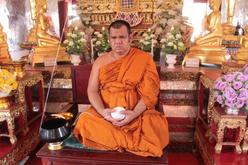 👠 Sacred "Mae Uraiwan & Mae Urai Thip" Twin Deity – Resin Altar Edition: Luang Pho Yongyut, Wat Takhian (2024) – Consecrated by Luang Pho Chat, Wat Ban Pun – The Ultimate Synergy for Doubling Wealth, Absolute Trade Mastery, and Sovereign Charisma!