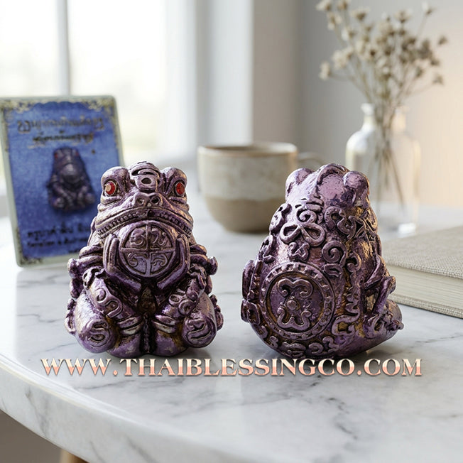 🐸 Sacred "Phaya Kob Kin Duean" (The Moon-Eating Frog King) he Ultimate Engine for Career Breakthroughs, Swallowing Debt, and Manifesting Elite Riches!