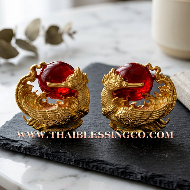 🦢 Sacred "Phraya Hong Bodhisattva" (The Celestial Swan King) – Udom Chok Edition: Kruba Baeng, Wat Ban Tanot (2025 Exclusive) – The High-Frequency Tool for Irresistible Attraction, Elite Negotiation, and Infinite Abundance!