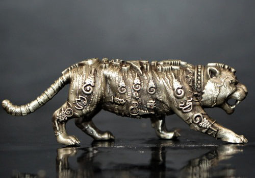 🐯 Sacred "Rachan Phayak" (The Tiger King) – Satin-Plated Alpaca Edition: Luang Pu Boonma, Wat Khao Kaew Thong (2025) – The Ultimate Tool for Sovereign Authority, Business Dominance, and Absolute Protection!