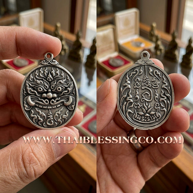 🌑 Sacred "Rian Lo Rahu" (The Cast Image of Rahu) – Satin-Finished Samrit Edition: Luang Pu Rod, Wat Khok Krom (2019) – The Celestial Engine for Supreme Fortune, Total Protection, and Dominant Financial Authority!