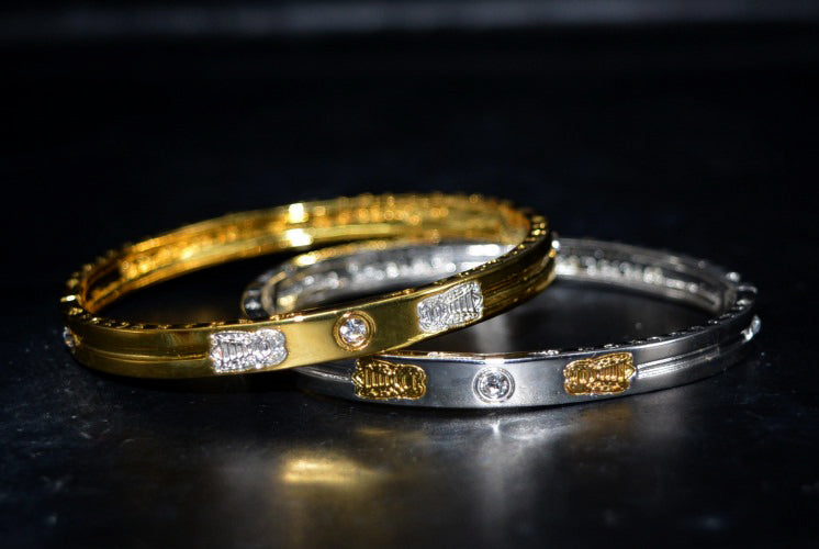 ✨🕉️ Sacred "To Ngoen To Kham" Wealth-Multiplying Hornet Bracelet: Master Achan Krai Det (2017 Edition) – The Dual-Tone Gold & Silver Talisman for Infinite Financial Growth and Miraculous Luck