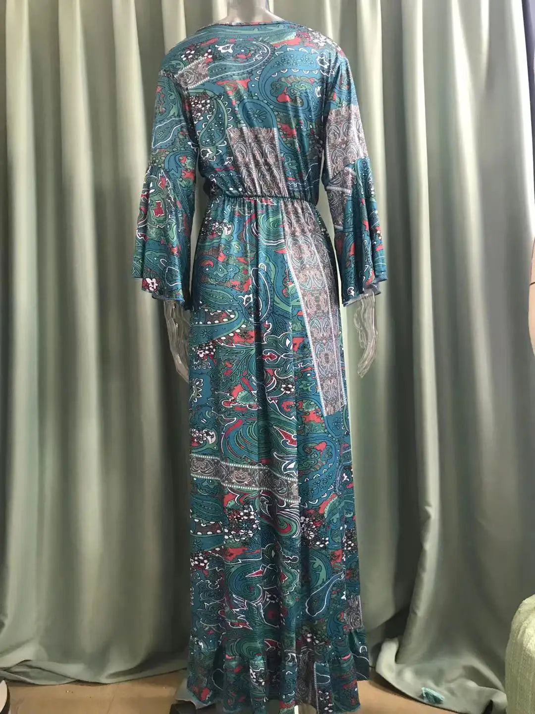 👗 European and American Bohemian Style Flared Sleeve Print V-Neck High Waisted Vacation Dress – Floral Women’s Long Skirt