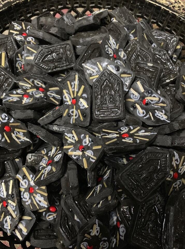 🪙 “Legendary ‘Single‑Strike Lover’ Khun Paen” – Kua Pho Passion & Double‑Power Attraction Talisman, Cross‑Year Consecration with Rahu Eclipse Final Rite (B.E. 2562)