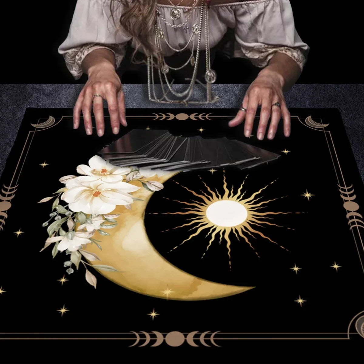 🌞🌙 Floral Tarot Tablecloth | Sun and Moon Altar Cloth – Ceremonial Cloth for Tarot Reading & Oracle Card Mat