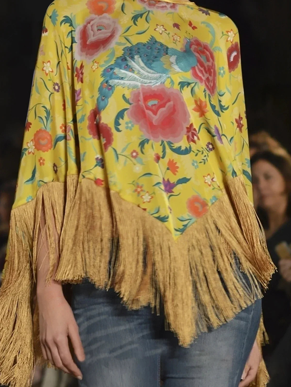 Women Vintage Floral Tops 2024 - Elegant Oversize Pullover with Irregular Tassel Hem Cape Cloak Style for Spring & Autumn, Bohemian Fashion