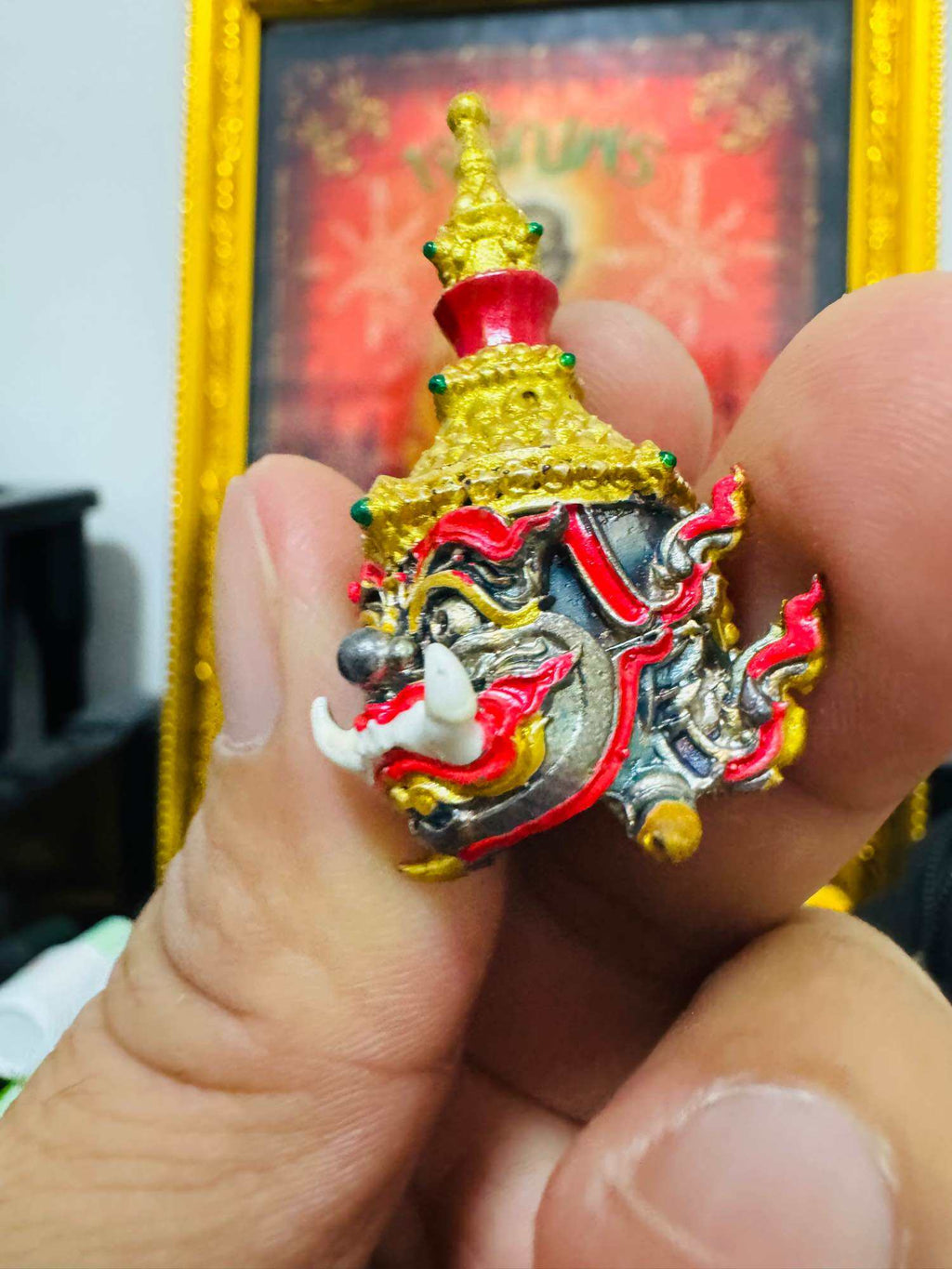 🌟 Sacred Putthasilp Sian Thep Kuwanon Noi Ariyatrap Amulet – Exquisite Enamel