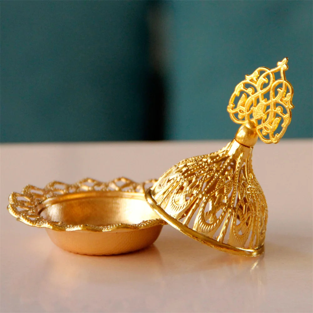 Mini Copper Lotus Incense Burner – Retro Hollow Out Design with Cap, Golden Arab Style for Aromatherapy & Spiritual Blessing