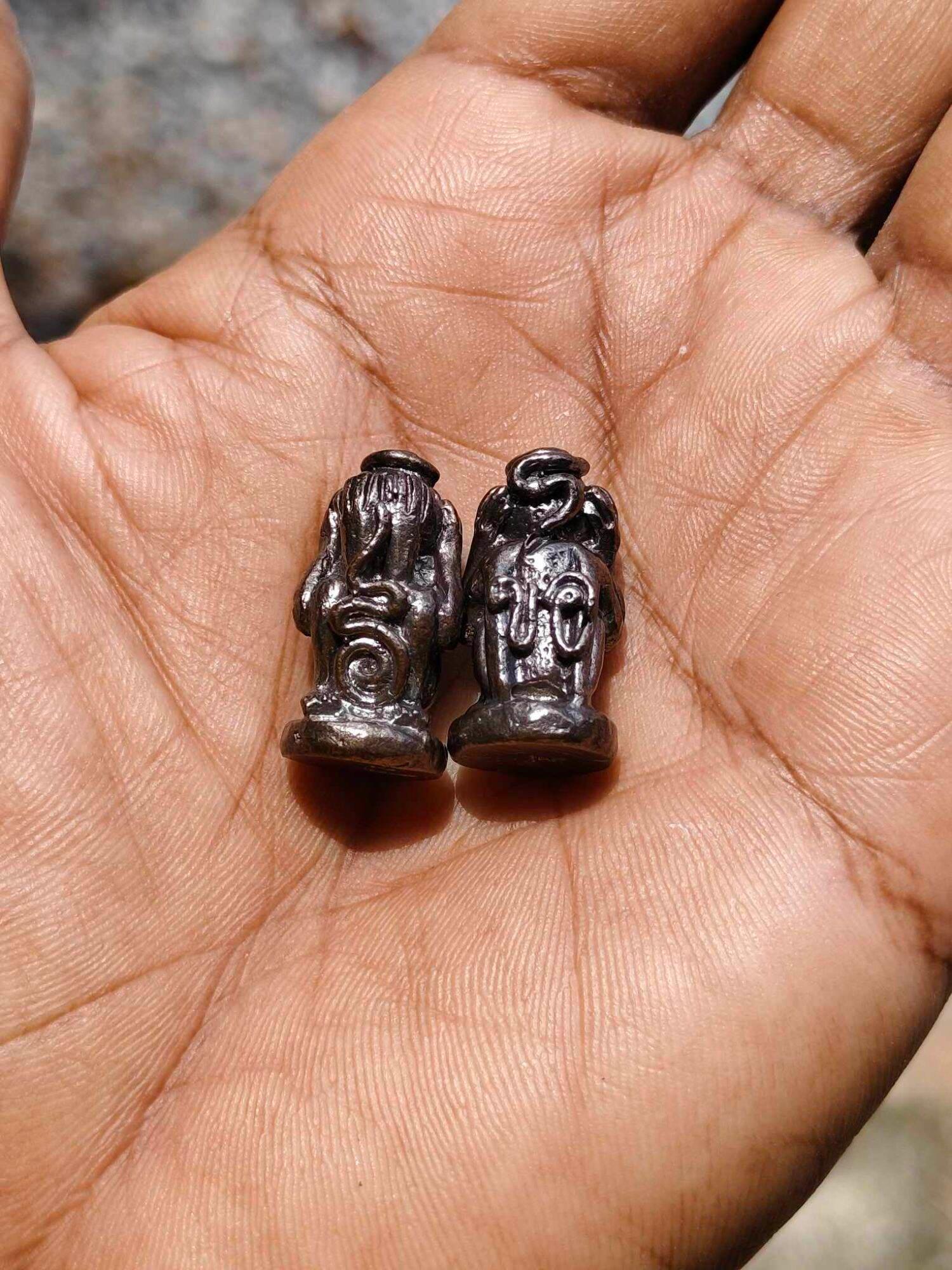 🧿 Phra Pidta “Cross‑Legged” 2014 – Phutthakhun Khao Or Edition, Wat Khao Or, Phatthalung (Rare Universal-Blessing Amulet)