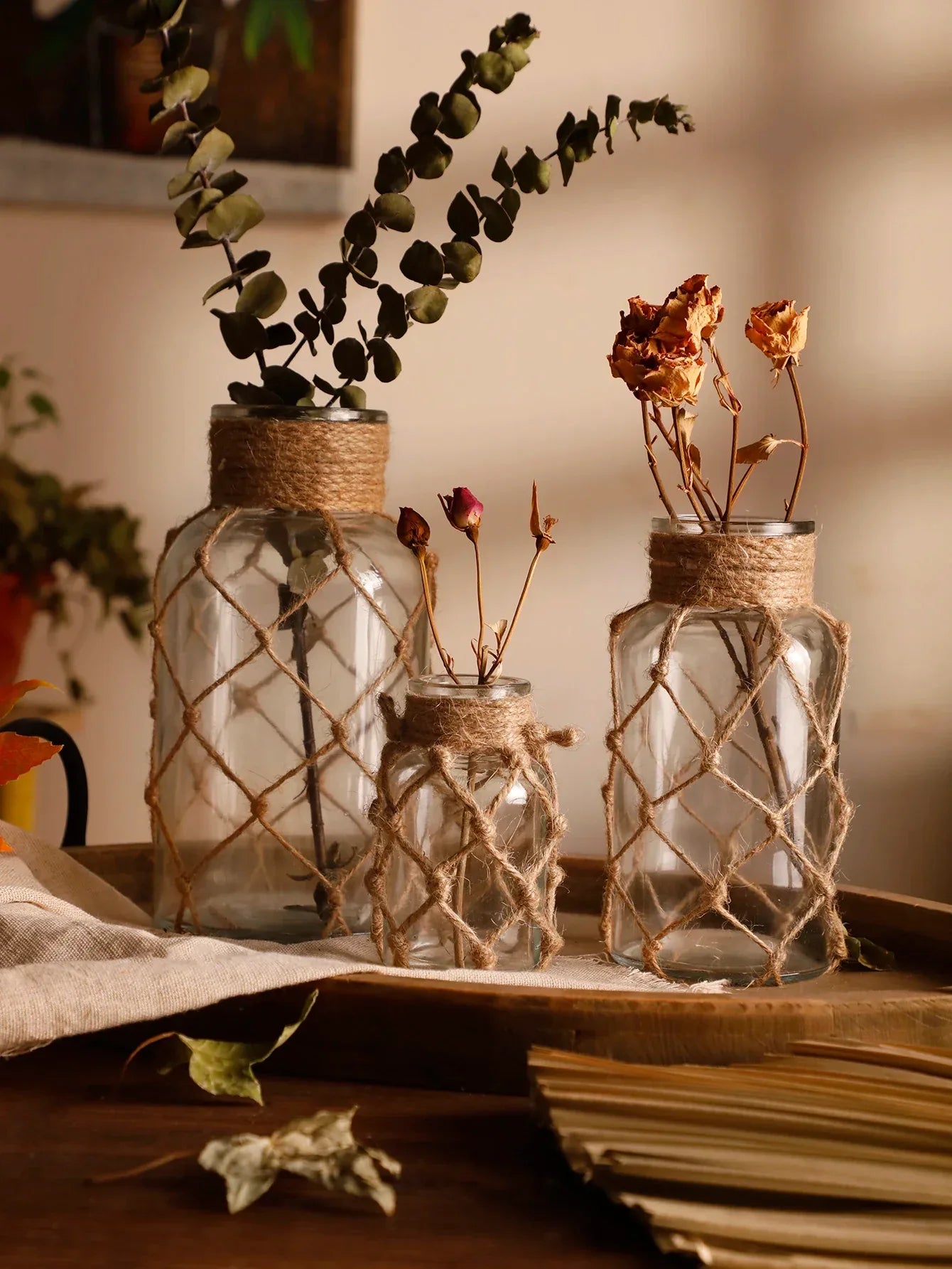 🌿Rustic Hanging Glass Vase with Hemp Rope Net – Handmade Transparent Glass Holder for Dried Flowers and Boho Home Décor