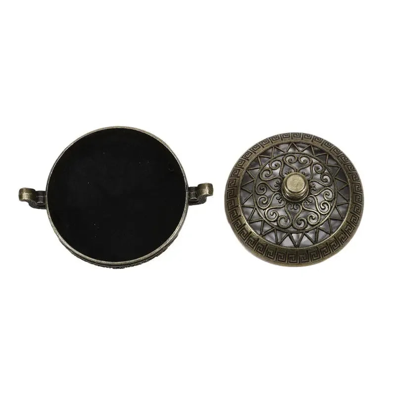 Antique Chinese Hollow Incense Burner – Miniature Decorative Holder with Cover for Sandalwood and Spiritual Aromatherapy