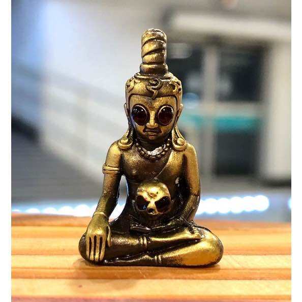 👹 Phaya Ngang Maha Mon (Great Mantra King): Mahawiro Edition – Phra Ajarn Amnart, Chaiyaphum – Powerful Love Charm, Wealth & Occult Protection Gold satin fuse