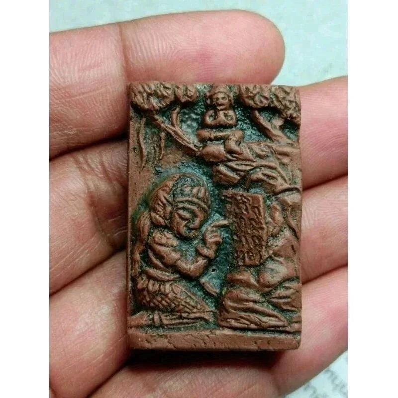 🌊 Mae Phanthurat “Bodhisattva Jindamont” – Amber Sea Anointed Attraction & Wealth Talisman by Ajarn Nen Doi (Trang, 2021)